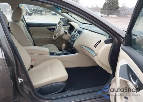 2015 Nissan Altima 2.5 S z USA, uszkodzony, nr VIN 1N4AL3AP0FN375820